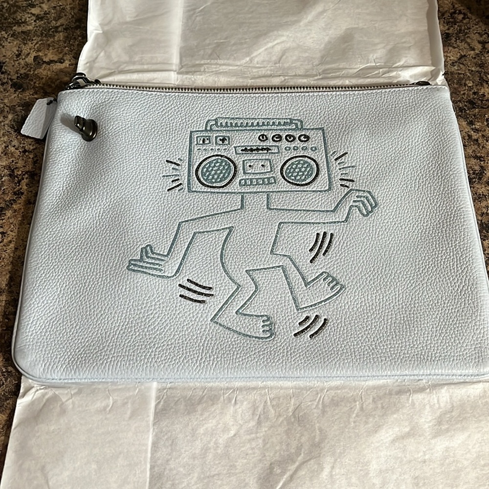 Coach X Keith Haring Turnlock Wrislet - Picture 4 of 10